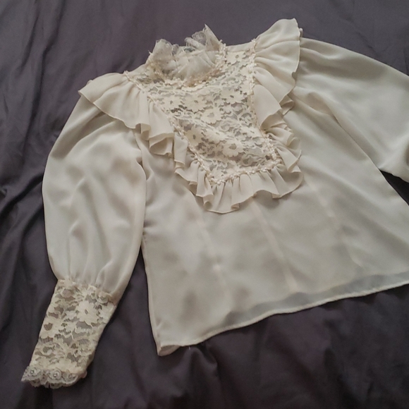 Vintage Victorian style blouse - Picture 7 of 10